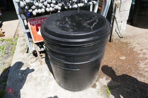 TITAN 50GALLON TUB C/W LID