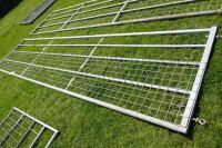 IAE 15' 1/2 MESH GALVANISED GATE - 3