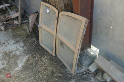 2 X MORRIS MINOR DOORS