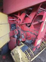 NEW HOLLAND 865 ROUND BALER - 4