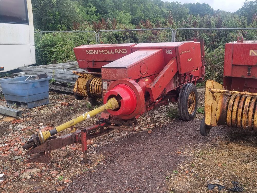 NEW HOLLAND 276 CONVENTIONAL BALER