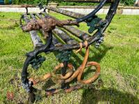 COALBROOKDALE 'SERPENT & GRAPES' BENCH - 4