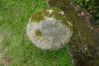 GRANITE STADDLE STONE - 3