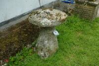 GRANITE STADDLE STONE - 3