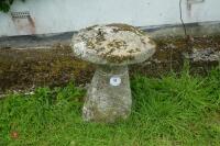 GRANITE STADDLE STONE - 5