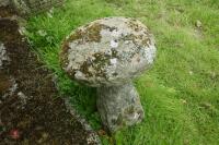 GRANITE STADDLE STONE - 7