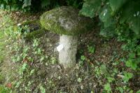 GRANITE STADDLE STONE - 2