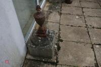 2 X GRANITE AND CAST IRON PILLAR TOPS - 9