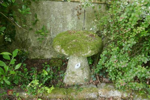 GRANITE STADDLE STONE