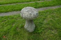 GRANITE STADDLE STONE - 6