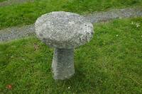 GRANITE STADDLE STONE - 3