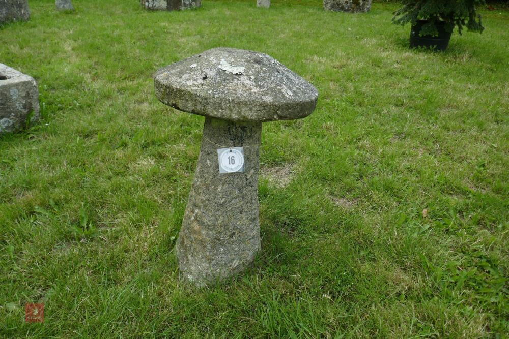 GRANITE STADDLE STONE