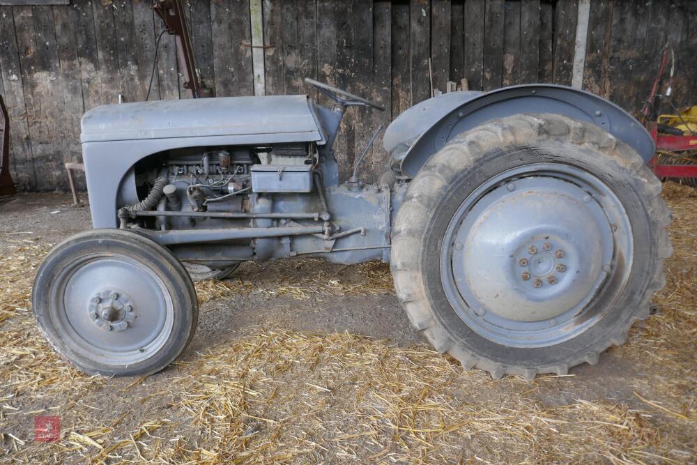 FERGUSON PETROL T20 2WD TRACTOR