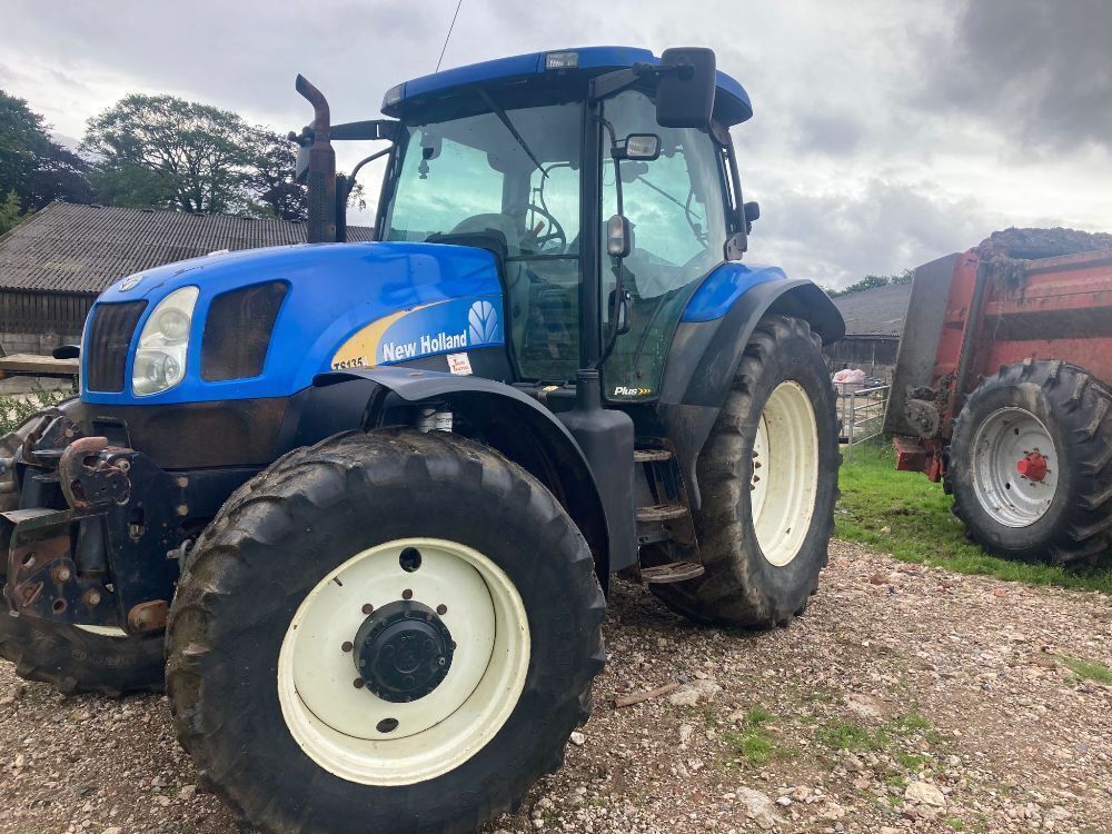 2006 NEW HOLLAND TS135A 4WD TRACTOR