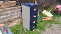 4 DRAW METAL FILING CABINET - 2