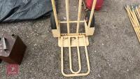 SACK TRUCKS - 3