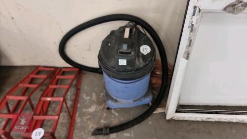 NUMATIC 240V SHOP VAC