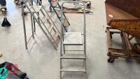 SMALL STEP LADDER - 2