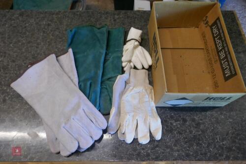 2 PAIRS OF LEATHER GAUNLETS & WORK GLOVE