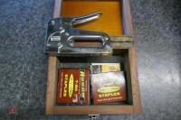 ARROW HAND STAPLER WITH STAPLES IN BOX - 3