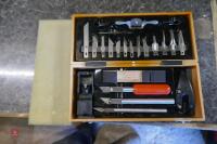 SCALPLE/PRECISSION KNIFE KIT - 5