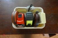 BOX OF 5 TAPE MEASURES - 7