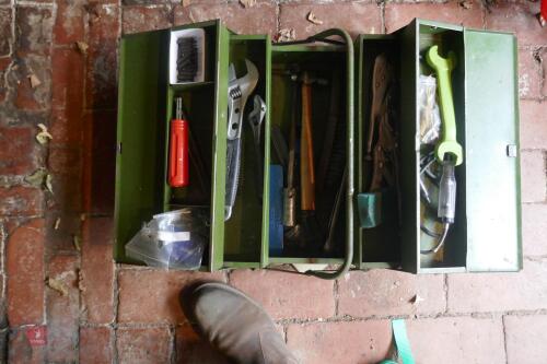 TOOLBOX + CONTENTS