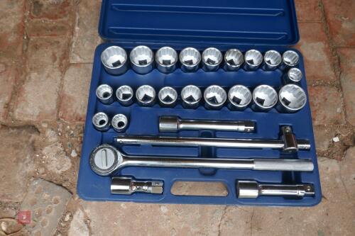 LARGE SOCKET SET