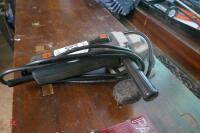 BLACK & DECKER 4.5'' ANGLE GRINDER - 3