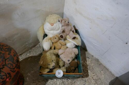 BOX OF FLUFFY TOYS