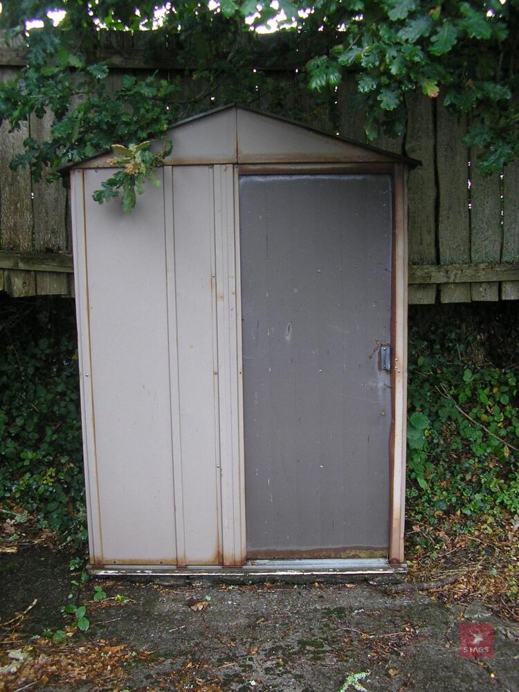 METAL GARDEN SHED