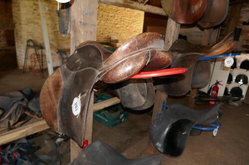 LEATHER SADDLE