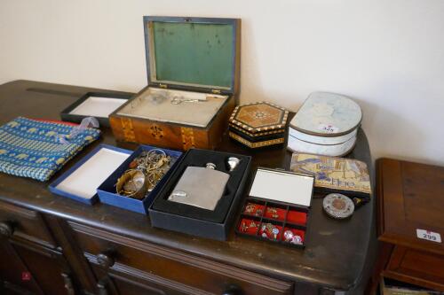 VARIOUS COSTUME JEWELLERY & BOXES