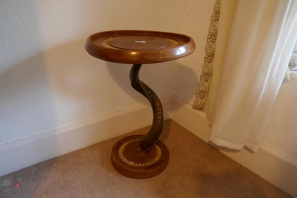 DECORATIVE HALL/CORNER TABLE