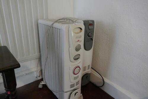 2 ELECTRIC HEATERS