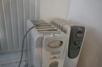 2 ELECTRIC HEATERS - 3