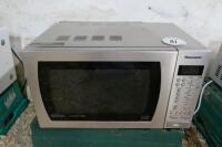 PANASONIC MICROWAVE - 4