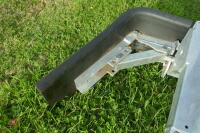 RITCHIE GALVANISED YARD SCRAPER - 8