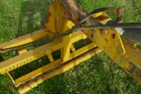 TWOSE OVER-ARM BALE HANDLER - 3