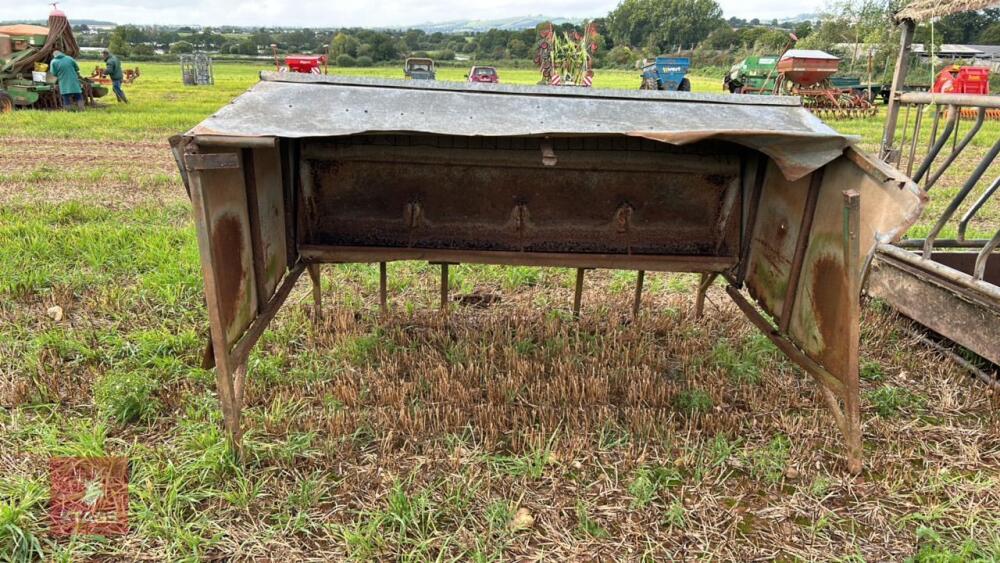 GALVANISED CALF CREEP FEEDER