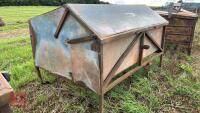 BATEMAN GALVANISED CALF CREEP FEEDER - 5