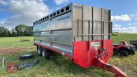 2015 STAINES 26' LIVESTOCK TRAILER - 3