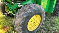 2005 JOHN DEERE 9560L COMBINE - 11