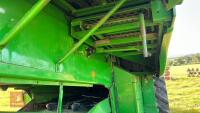 2005 JOHN DEERE 9560L COMBINE - 37