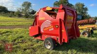 2016 TEAGLE TOMAHAWK 8100 BALE SHREDDER - 5