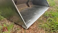 7' GRAIN BUCKET C/W JCB BRACKETS - 4