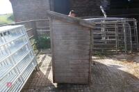 FREESTANDING POULTRY HOUSE - 4