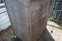 FREESTANDING POULTRY HOUSE - 5