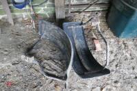 PAIR OF FRONT TRACTOR MUD GUARDS