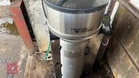 2008 FORSTER TECHNIK AUTO CALF FEEDER - 2